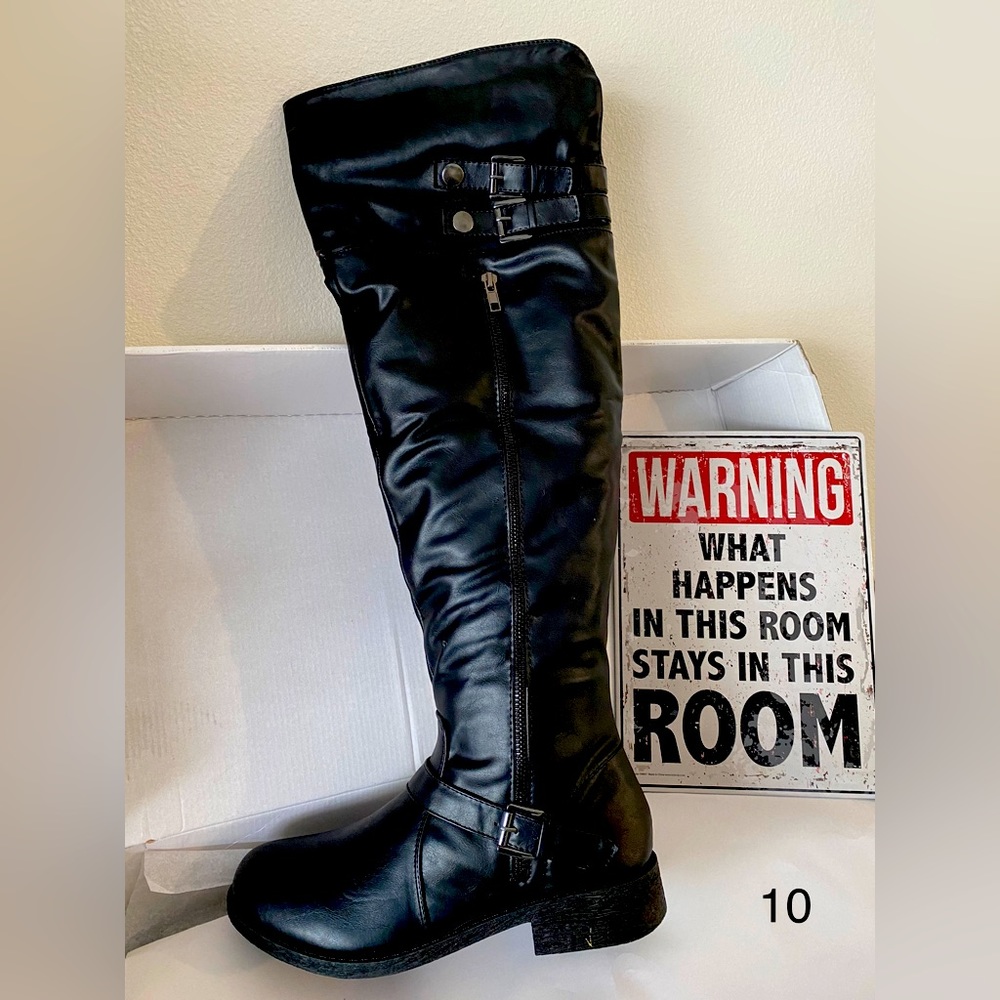 Black Friday combat boot over the knee